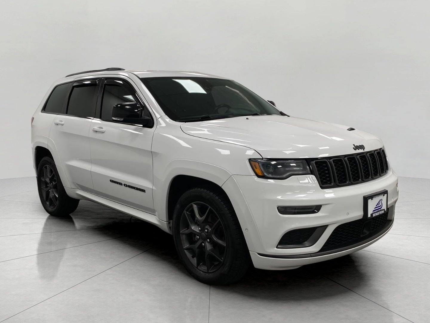 2019 Jeep Grand Cherokee Limited X 4x4 in Bright White Clearcoat — front three-quarter view