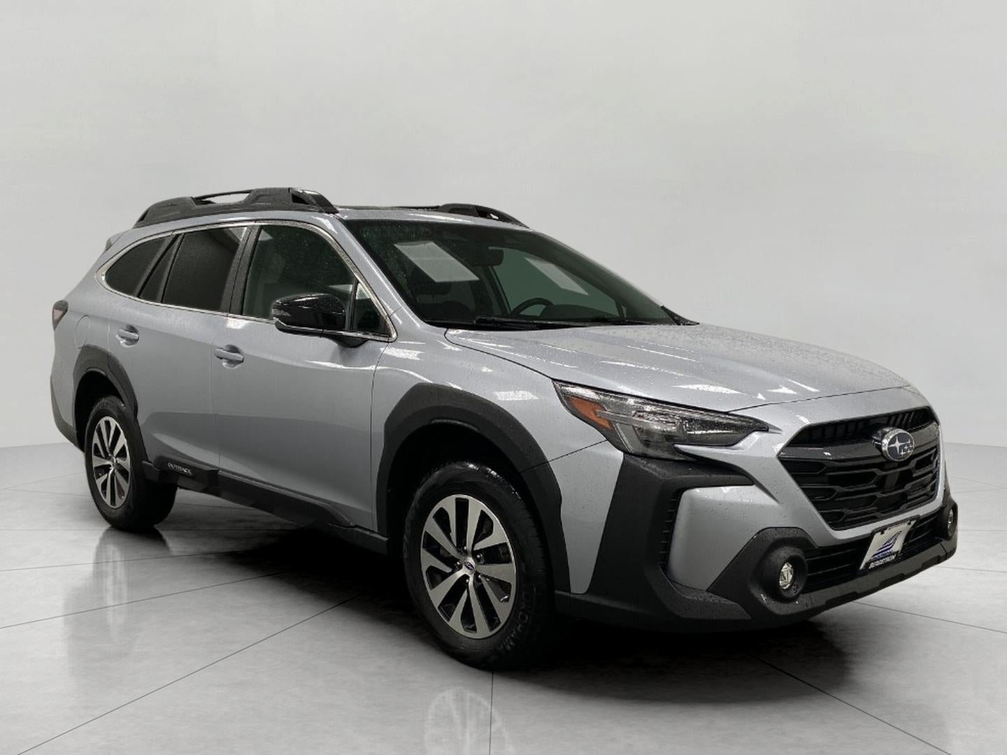 2025 Subaru Outback Premium AWD in Ice Silver Metallic — front three-quarter view